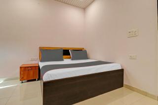 Collection O Qotel Peeragarhi - 1