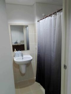 Grand Riviera Suites, US Embassy Comfy, Affordable Studio in Roxas Blvd, Ermita Manila - 7
