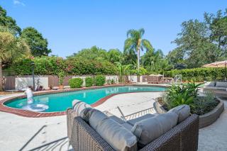 Pool Soccer Movie Room Game Room Sleeps 20 - 3