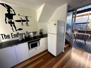 Crescent Coastal Loft - Stroll to Surf, Outdoor Terrace, WFH Nook - 7