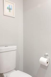 Stylish 3BR Townhouse with Backyard,and Easy Parking - 7