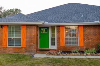 Rangers Outpost Pool Foosball only 5 min to Beach - 1