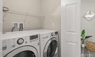 Cottage on Warner - Cozy Getaway Close to Seattle - 8