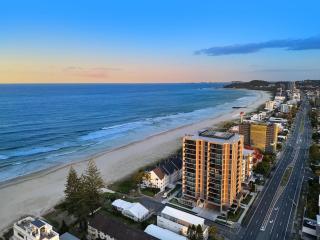 NEW Luxury Coastal Retreat! Palm Beach - 7