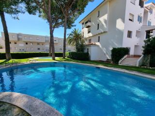 Apartamento a 300 m de la playa con piscina comunitaria en L'Escala - HISP-236-150 - 0