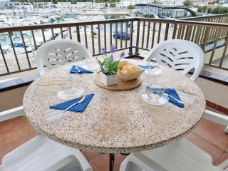 Apartamento acogedor cerca de la playa con aire acondicionado - HISP-236-180 - 2