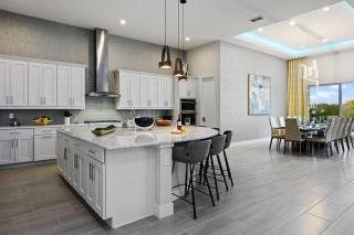 Modern 7 Bdrm Mansion with Themed Bedrooms at the Bear's Den - 3