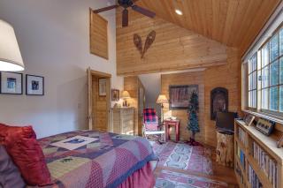 Diamond Peak 2 home - 7