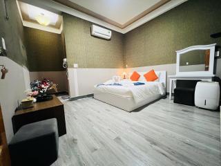 Royal Hotel & Spa Hoi An - 3