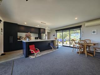 Pōhutukawa House Pohara - 3