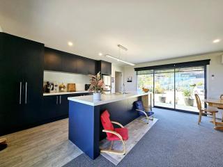 Pōhutukawa House Pohara - 2