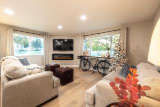 Folsom Old Town Escape - 8