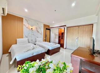 Century Grand Hotel - 1