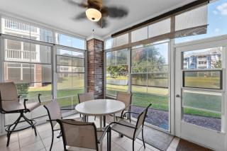 Magnolia Pointe Luster Leaf 4869-101 - 0