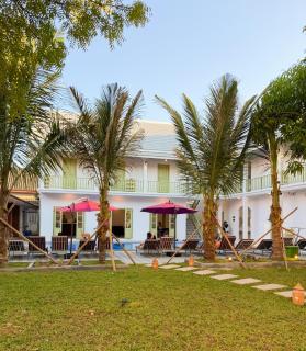 White Elephant Hostel - 0