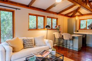 The Cabin Luxury Safari Villa, Private Pool, Hot tub, Outdoor Shower, Giraffe Tower, Free Standing Bath, Private Game Reserve, Romantic Getaway, Ultimate Bush Luxury - 5