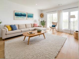 Stylish Urban Escape in Downtown Los Angeles - 1