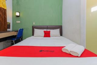 RedDoorz near Juanda International Airport 2 - 5