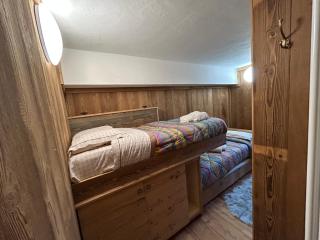 At the foot of Cervino CIR 0832 CIN ITOO7071C2K3FQ9XBG - 7