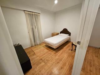 Individual Wynyard Rooms - 3