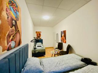 Affordable 3BR Apt Close to the City - 6