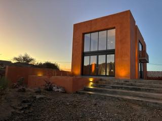 Prince Albert Tall House - 0