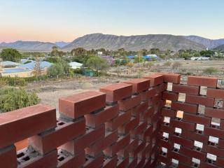 Prince Albert Tall House - 6