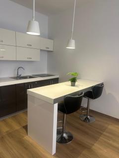 CenterPoint Apartment - 8