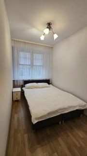 M przy Broniewskiego - 7