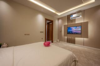 شقة فاخرة بثلاث غرف نوم دخول ذكي وموقف خاص - 7