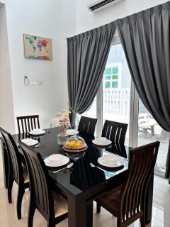 Klebang Melaka Family Stay 5B6B 23Pax I BBQ & Pool - 1