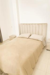 Casa Bourgogne 2-Bedroom apart, Guarded community - 1