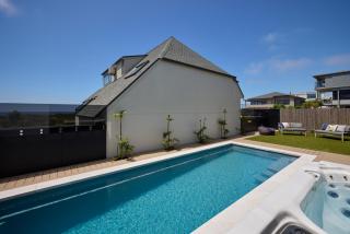 Family Friendly Beach Haven with Pool, Spa & Ocean Views - 9