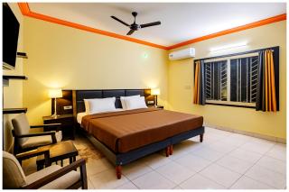 VIP Lane MC Palace Resort - Air Conditioning Room # Best PREMIE LOCATION - Chakra Tirtha Road, Puri - 3