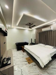 Annapurnq Banquet And Inn - 8