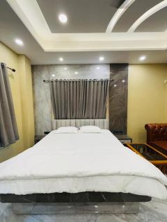 Annapurnq Banquet And Inn - 1