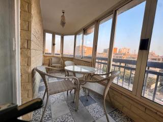 1406. Elegant 2BR Apt. Near Airport3 BA Terrace - 2