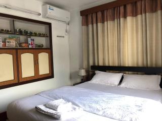Shanti Apartment 2BHK Thamel 5 min walk 2nd Floor - 0