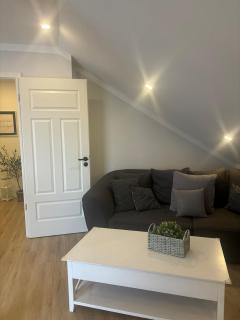 Landhausstübchen 105qm mit Balkon-2 Schlafzimmer-Bad-WC-WiFi-Kaffeemaschine-Waschmaschine-Trockner-Föhn-Handtücher und Bettwäsche-sehr familienfreundlich - 2