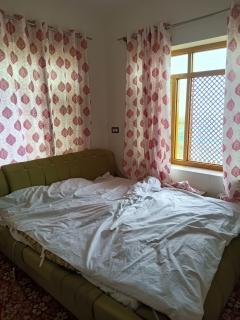 Sofi Gulmarg Guest House - 1