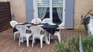 Magnifique Maison familiale au Mas des Vignes F4 très bien équipée 8pers terrasse, clim, grande piscine d'été et piscine chauffée l'hiver parking gratuit - 9