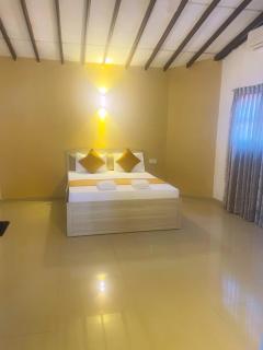 Chrish Residence - 8