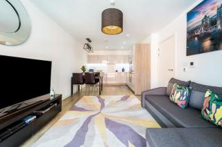 Luxury Docklands 2Bed apt- Close to Excel- Canary Wharf- City Airport - 02 Arena- Free Parking- PS 4 - 0