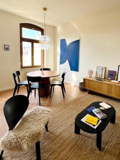 Atelier Noé NOIR - Kunstvoll Wohnen - Wunderbares Frühstück möglich - Ruhig und nah am Zentrum - - 9