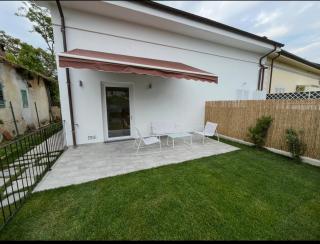 Close to the sea - 9