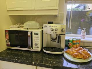 Central Westport Town House - 6