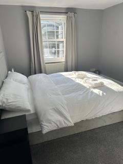 3 Bedroom Apartment City Centre - 6