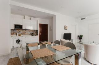 Quiet and comfortable fully renovated apartment - Siviglia - 1