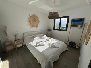 Proche Porticcio superbe T3 confort moderne au calme belle vue maquis et montagne - 9