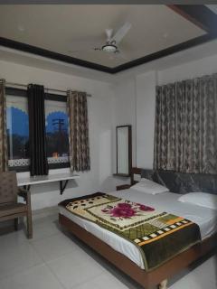 Mahadev guest house - 2